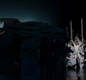 Παγκόσμια πρεμιέρα & θρίαμβος του Δημήτρη Παπαϊωάννου στο Βούπερταλ: 36 χορευτές ύμνος στην Πίνα Μπάους (ΦΩΤΟ)