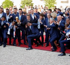 Μουντιάλ 2018: Έτσι υποδέχθηκαν στο Παρίσι τους Πρωταθλητές Κόσμου - Τα πανηγύρια με τον Εμανουέλ Μακρόν (Φωτό & Βίντεο) - Κυρίως Φωτογραφία - Gallery - Video