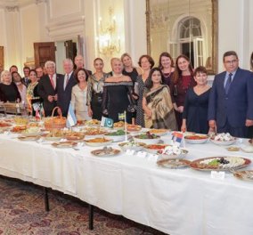 Βασιλικό δείπνο στο Λευκό Παλάτι του Βελιγραδίου με οικοδέσποινα την Ελληνίδα πριγκίπισσα Αικατερίνη και το σύζυγό της πρίγκιπα Αλέξανδρο (φωτό)