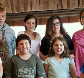 Βίντεο- Δάκρυα χαράς! Οικογένεια με 5 παιδιά υιοθέτησε και τα 3 της γειτόνισσας που πέθανε από καρκίνο - Το σπίτι όμως...  - Κυρίως Φωτογραφία - Gallery - Video