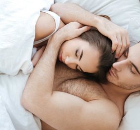 Νέα έρευνα αποκαλύπτει: Γιατί είναι καλύτερο το πρωινό σεξ;  