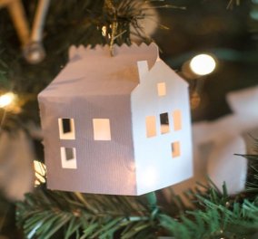 10 εκπληκτικές χριστουγεννιάτικες κατασκευές φτιαγμένες από χαρτί - Μπορείτε να τις κάνετε μόνοι σας! (Φωτό)