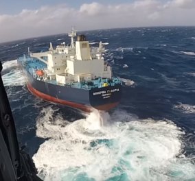 Βίντεο: Παρακολουθείστε την εντυπωσιακή διάσωση Έλληνα καπετάνιου που ασθένησε εν πλω στις Αζορές 