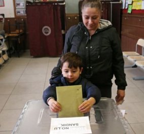 Τουρκία:  57 εκατομμύρια ψηφοφόροι στις κάλπες για τις δημοτικές εκλογές - "Crash test" για τον Ερντογάν - Επιμένει στις προκλήσεις (φώτο-βίντεο) - Κυρίως Φωτογραφία - Gallery - Video