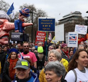 Λονδίνο: Η μεγαλύτερη διαδήλωση κατά του Brexit - Εκατοντάδες χιλιάδες πολίτες στους δρόμους ζητούν νέο δημοψήφισμα (φώτο-βίντεο) - Κυρίως Φωτογραφία - Gallery - Video