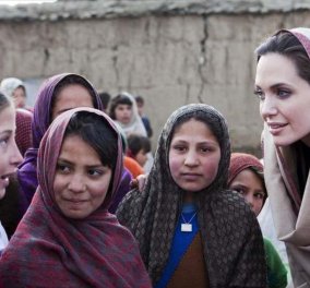 Αντζελίνα Τζολί στον ΟΗΕ: Οι Αφγανές πρέπει να μπορούν να μιλούν για τον εαυτό τους   