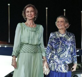 Σπάνια εμφάνιση: Μαζί η πρώην βασίλισσα της Ισπανίας Σοφία με ασημί σακάκι κι η αδελφή της πριγκίπισσα Ειρήνη - Κυρίως Φωτογραφία - Gallery - Video