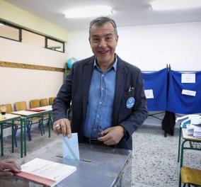 Σταύρος Θεοδωράκης: Άσκησε το εκλογικό του δικαίωμα - «Για να γεννηθούμε ένα σπερματοζωάριο δεν δείλιασε»