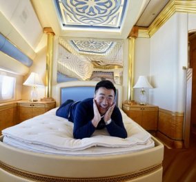 Νεαρός blogger ταξίδεψε μόνος του, σε ένα ιπτάμενο παλάτι κόστους 154 εκατ. λιρών, χρυσά δωμάτια & μαρμάρινα μπάνια (φωτό & βίντεο) - Κυρίως Φωτογραφία - Gallery - Video