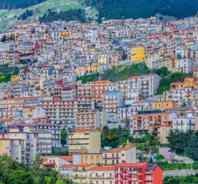 Good News: Θέλετε δωρεάν σπίτι στην ιστορική πόλη Καμαράτα της Σικελίας; - Την ίδρυσαν Έλληνες του Βυζαντίου (φώτο-βίντεο)