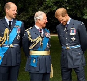 O Πρίγκιπας Κάρολος έχει γενέθλια & οι γιοι του  του εύχονται με σπάνια οικογενειακά "κλικ" - "Τα σπάει" η ασπρόμαυρη φωτό του Χάρι με τον Άρτσι (φώτο)