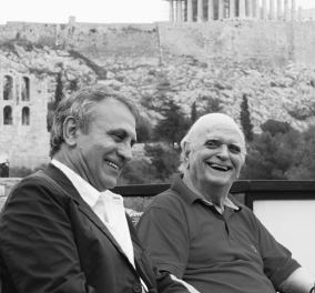 Ο Γιώργος Νταλάρας εύχεται Χρόνια Πολλά στον αγαπημένο του στιχουργό Λευτέρη Παπαδόπουλο - Φώτο  - Κυρίως Φωτογραφία - Gallery - Video