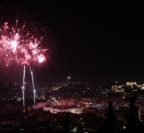 Καλή Χρονιά! Η λαμπερή υποδοχή του 2020 από την Αθήνα: Πυροτεχνήματα, τραγούδι και υπερθέαμα - Φώτο  