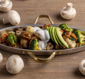 Η Αργυρώ Μπαρμπαρίγου δημιουργεί: Χειμωνιάτικη ζεστή σαλάτα λαχανικών με μπρόκολο & κουνουπίδι 