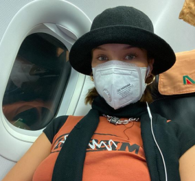 H Bella Hadid μας δείχνει την μάσκα που πρέπει να φοράμε όλοι λόγω κορωνοϊού, όταν ταξιδεύουμε (φωτό)