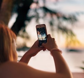 Κορωνοϊός – smartphones: Πως απολυμαίνουμε το κινητό τηλέφωνο – Ο ιός παραμένει για μέρες στις οθόνες αφής - Κυρίως Φωτογραφία - Gallery - Video