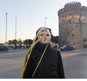 Εντυπωσιακές φωτογραφίες πλάνο - πλάνο από τις διαμαρτυρίες των ανθρώπων της τέχνης & του πολιτισμού σε Θεσσαλονίκη & Λάρισα 