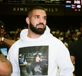 Ο Drake παρουσίασε δημοσίως τον γιο, δύο χρόνια μετά την γέννησή του – Η αποκάλυψη για την φωτογραφία