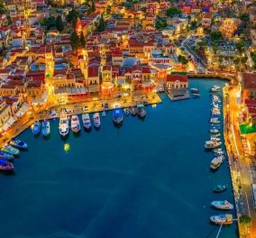 Eirinika - Καλοκαίρι 2020: #Symi - Η κουκιδίτσα των Δωδεκανήσων, την ερωτεύεσαι με την πρώτη ματιά - Ζωντανή ζωγραφιά με πολύχρωμα νεοκλασικά & τουρκουάζ νερά (Φωτό) 
