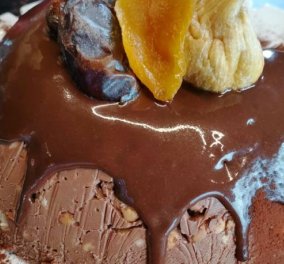 Ένα γλυκό που θα λατρέψετε: Τούρτα σοκολάτα χωρίς ζάχαρη από τον Στέλιο Παρλιάρο