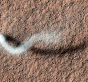 Ο πλανήτης Άρης μεγαλειώδης & εντυπωσιακός! Φωτό με χιονοστιβάδα που χάνεται σε ένα γιγάντιο σύννεφο σκόνης - Κυρίως Φωτογραφία - Gallery - Video