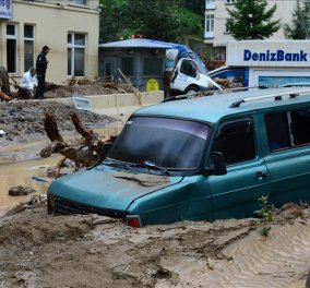 Τουρκία: Πέντε άνθρωποι έχασαν τη ζωή τους από πλημμύρες - 12 αγνοούνται (φωτό) - Κυρίως Φωτογραφία - Gallery - Video