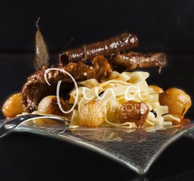 Η Ντίνα Νικολάου δημιουργεί: Λαχταριστό κουνέλι στιφάδο με χυλοπίτες - Μερακλίδικο φαγητό 