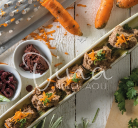 Η Ντίνα Νικολάου δημιουργεί: Απίστευτο χούμους με καρότα και πάστα ελιάς - Το απόλυτο dip