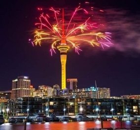 Καλή Χρονιά από τη Νέα Ζηλανδία: Το 2021 έφτασε εκεί με φαντασμαγορικά πυροτεχνήματα (φωτό & βίντεο) 