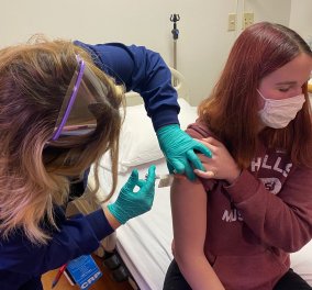 Κορονοϊός: «Πολύ ισχυρά δεδομένα» για τα εμβόλια Pfizer και Moderna - Η δεύτερη ξεκινά κλινικές δοκιμές σε έφηβους  - Κυρίως Φωτογραφία - Gallery - Video
