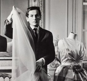 Ο κόσμος της μόδας υποκλίνεται και αποχαιρετά τον Pierre Cardin: Ήταν από τους πρώτους δημιουργούς που οραματίστηκαν το μέλλον (φωτό) - Κυρίως Φωτογραφία - Gallery - Video
