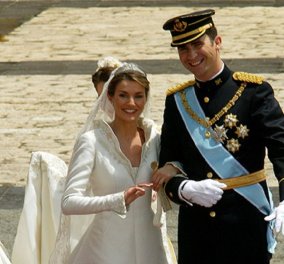 Αυτά είναι τα 7 πιο ακριβά νυφικά που φόρεσαν οι γαλαζοαίματες - Από τη βασίλισσα Ελισάβετ στην βασίλισσα Λετίσια (φώτο) 