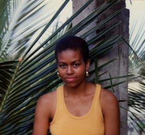 Η Μισέλ Ομπάμα γιορτάζει τα γενέθλιά της: Τα «σ’ αγαπώ» του Μπαράκ και το άφρο μαλλί που δεν αποχωρίζεται (φωτό) - Κυρίως Φωτογραφία - Gallery - Video