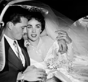 Elizabeth Taylor: 7 άντρες, 8 γάμοι - Τα νυφικά που φόρεσε η μεγάλη σταρ - Από την παραμυθένια τουαλέτα, στην γούνα & το τουρμπάνι (φωτό)