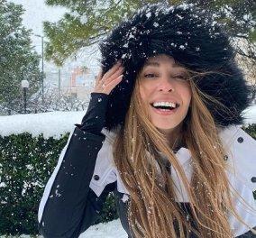 Ελένη Φουρέιρα: Βγήκε στο χιόνι και παρέδωσε μαθήματα στυλ - Η σικ εμφάνιση με φόρμα & γούνα στην κουκούλα (φωτό) - Κυρίως Φωτογραφία - Gallery - Video