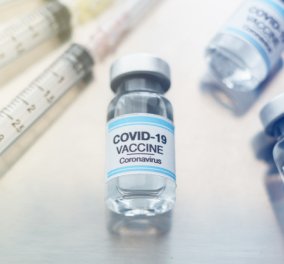 Κέρκυρα: Στο νοσοκομείο ο γιατρός που έκανε το εμβόλιο για τον κορωνοϊό - Έχουν παραλύσει τα κάτω του άκρα - Κυρίως Φωτογραφία - Gallery - Video