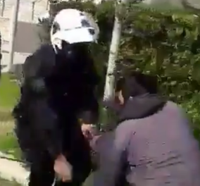 Αυτό είναι το βίντεο με το πρωτοφανές επεισόδιο ξυλοδαρμού κατοίκου της Νέας Σμύρνης, από αστυνομικούς - Παρέμβαση της Εισαγγελίας 