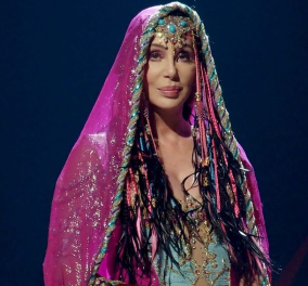Lady Cher υποκλινόμαστε: Tο συγκινητικό τηλεφώνημα σε θαυμάστρια της που πάσχει από Αλτσχάιμερ (βίντεο)  - Κυρίως Φωτογραφία - Gallery - Video