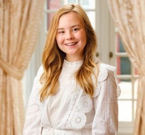 Γενέθλια στο παλάτι της Ολλανδίας: Η κοκκινομάλλα πριγκίπισσα Ariane έγινε 14 - Με λευκό φόρεμα & sage ύφος η μικρή κόρη της βασίλισσας Μάξιμα (φωτό) - Κυρίως Φωτογραφία - Gallery - Video