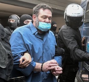 Στην Ελλάδα ο ευρωβουλευτής Γιάννης Λαγός για να εκτίσει την ποινή των 13 ετών και 8 μηνών - Οδηγείται στις φυλακές Δομοκού (φωτό & βίντεο)