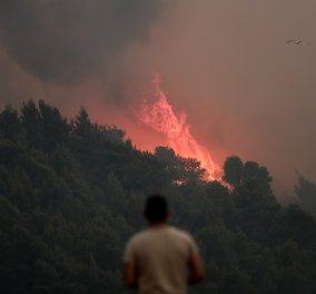 Μαίνεται η πυρκαγιά στα Γεράνεια - Δύσκολη νύχτα με αναζωπυρώσεις & εκκενώσεις οικισμών - Στα Μέγαρα οι φλόγες (φώτο)  