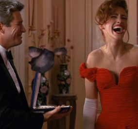 Ποια ήταν η σχεδιάστρια του εμβληματικού κόκκινου maxi φορέματος στο Pretty Woman - Πόσες & ποιες αρνήθηκαν τον ρόλο της 22χρονης Julia Roberts   - Κυρίως Φωτογραφία - Gallery - Video