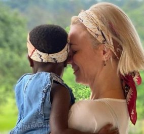 Η Χριστίνα Κοντοβά πήγε διακοπές στην Μύκονο - αλλά «ονειρεύεται την στιγμή» που θα έρθει η Ada, η κορούλα της από την Ουγκάντα (φωτό)