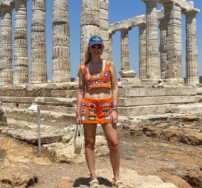 H Kιάρα Φεράνι στην Ελλάδα: Επισκέφθηκε τo Nαό του Ποσειδώνα & διαφήμισε την χώρα μας με τον καλύτερο τρόπο -Με ποιες διάσημες Ελληνίδες συναντήθηκε  (φωτό) - Κυρίως Φωτογραφία - Gallery - Video
