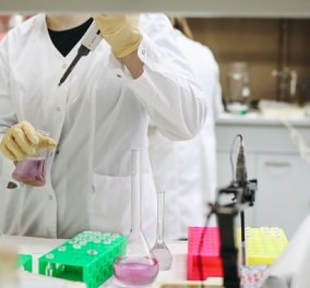 Κορωνοϊός: Νέο εμβόλιο της Novavax «90% αποτελεσματικό» με ελάχιστες παρενέργειες - Τι λένε οι επιστήμονες