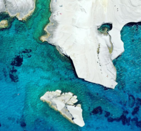 #GreekSummer 2021: H @katerinakatopis παρουσιάζει την Μήλο & την παραλία  Σαρακίνικο - Οι Έλληνες φωτογράφοι προτείνουν