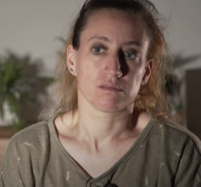 Γαλλία: Ελεύθερη η Βαλερί Μπακό για τη δολοφονία του βίαιου συζύγου της - Λιποθύμησε από την συγκίνηση (φωτό - βίντεο)