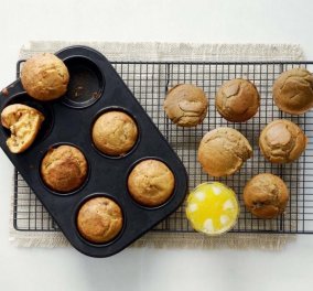 Αργυρώ Μπαρμπαρίγου: Αλμυρά Muffins με ελιές και αλεύρι ολικής άλεσης - Υπέροχη γεύση 