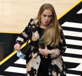 Στον τελικό του NBA η Adele εντυπωσιάζει με τη νέα της εμφάνιση & μετά ουρλιάζει στον   Αντετοκούνμπο γιατί χάνει η ομάδα της από τον "Greek Freak" (φώτο)  - Κυρίως Φωτογραφία - Gallery - Video