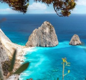 Greek summer 2021: Ο @adrianbaias παρουσιάζει την παραλία Κερί στη Ζάκυνθο - Οι ξένοι φωτογράφοι ψηφίζουν Ελλάδα